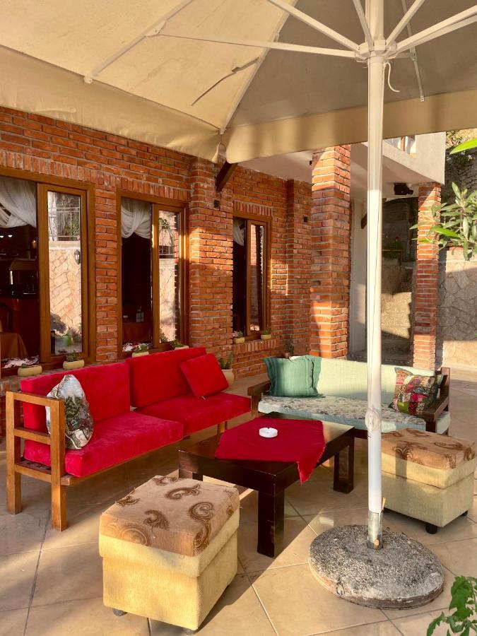 Tekada Hotel & Restaurant Vlorë 外观 照片