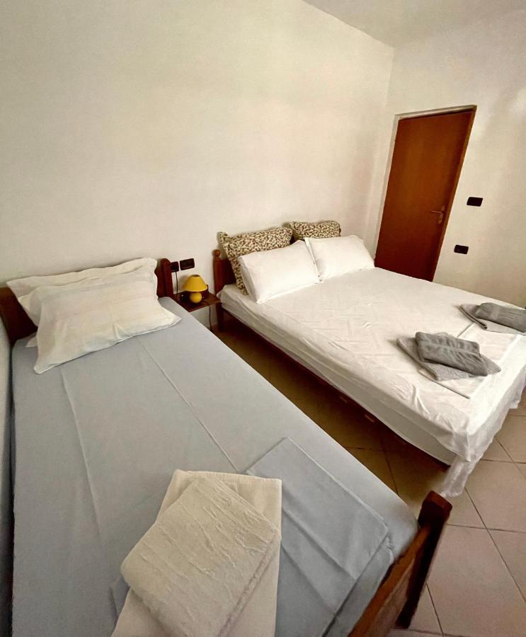 Tekada Hotel & Restaurant Vlorë 外观 照片