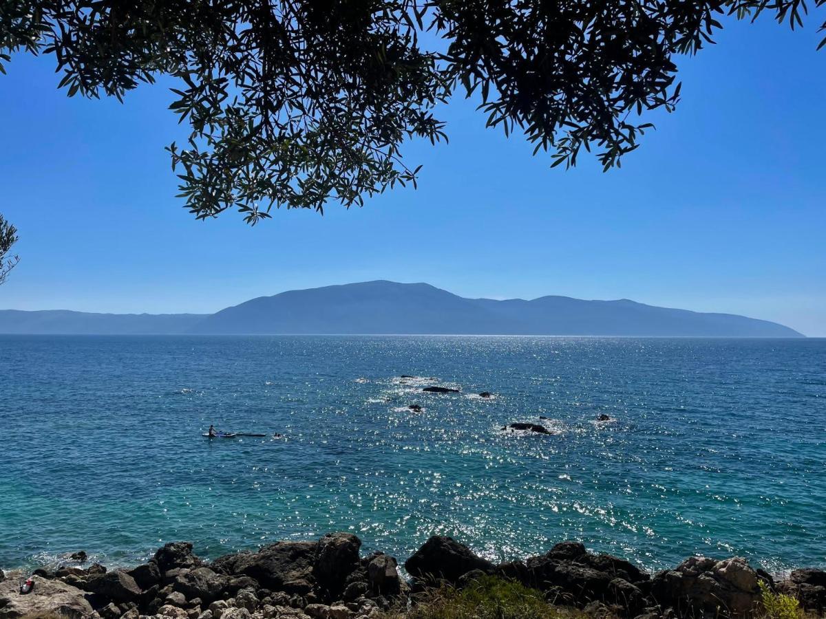 Tekada Hotel & Restaurant Vlorë 外观 照片
