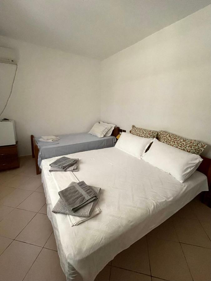 Tekada Hotel & Restaurant Vlorë 外观 照片